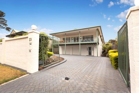 DROMANA BAY VIEWS - DROMANA - Kempsey Accommodation 3