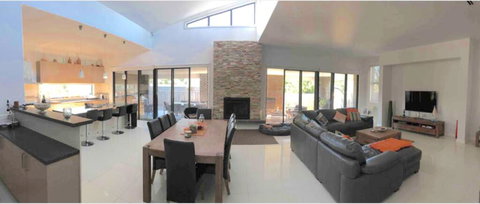 Dromana Spacious Family Getaway Indoor Outdoor Living - Kempsey Accommodation 0