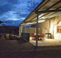 Dug Out BB Apartments - Kempsey Accommodation