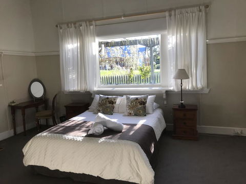 Dunkeld Old Bakery Accommodations - Kempsey Accommodation 0