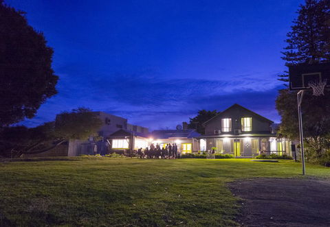 Dunsborough Beachouse YHA - Kempsey Accommodation 2