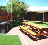Dunsborough Inn Backpackers - Kempsey Accommodation