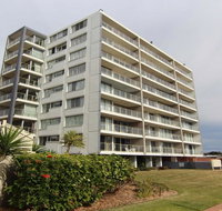 Ebbtide 13 - On The Beach - Kempsey Accommodation
