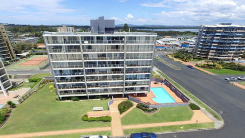 Ebbtide 2 - On Main Beach! - Kempsey Accommodation 0