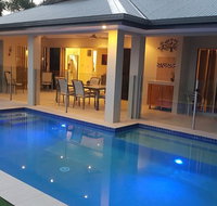 Eden Trinity Beach Lagoon Front House - Kempsey Accommodation