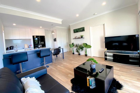 Elegantly Appointed BRAND NEW Luxurious Apartment! - Kempsey Accommodation 0