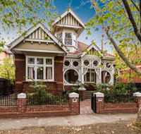 Elwood Eclectic Gem - Kempsey Accommodation
