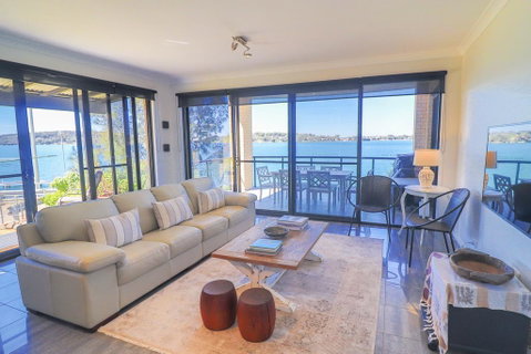 Elysium Lakehouse - Kempsey Accommodation 3