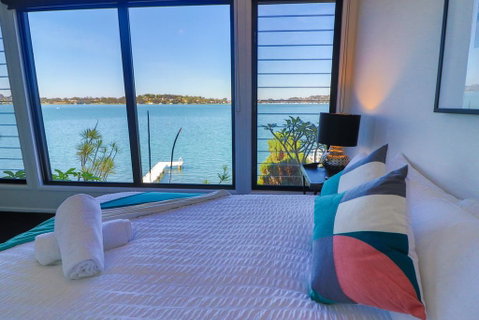 Elysium Lakehouse - Kempsey Accommodation 0