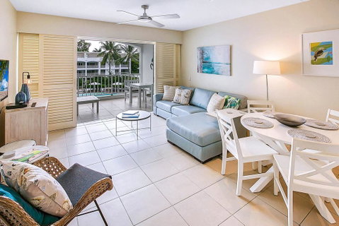 Elysium The Beach Club - Kempsey Accommodation 3