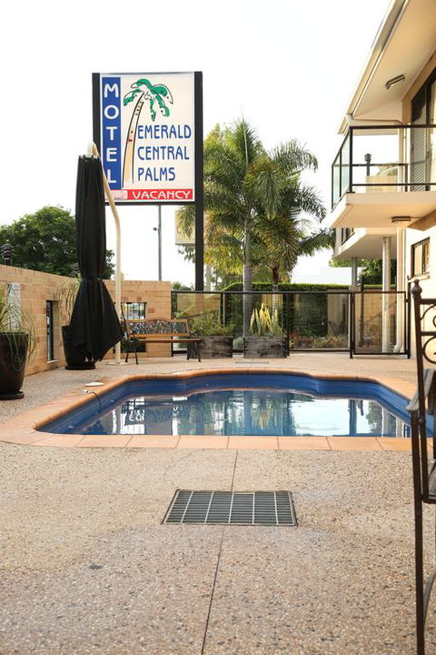 Emerald Central Palms Motel - Kempsey Accommodation 3