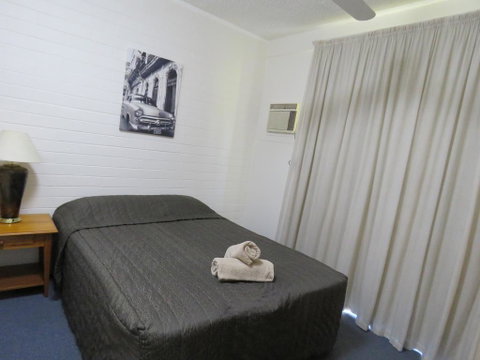 Emerald Gardens Motel & Apartments - Kempsey Accommodation 3