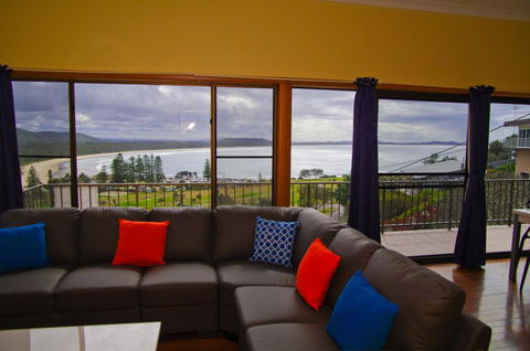 Endeavour, 10 Dulconghi Street - Kempsey Accommodation 0