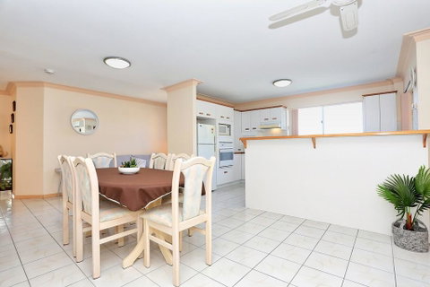 Enjoy Sunsets And Waterviews From Your Private Balcony - Kempsey Accommodation 2
