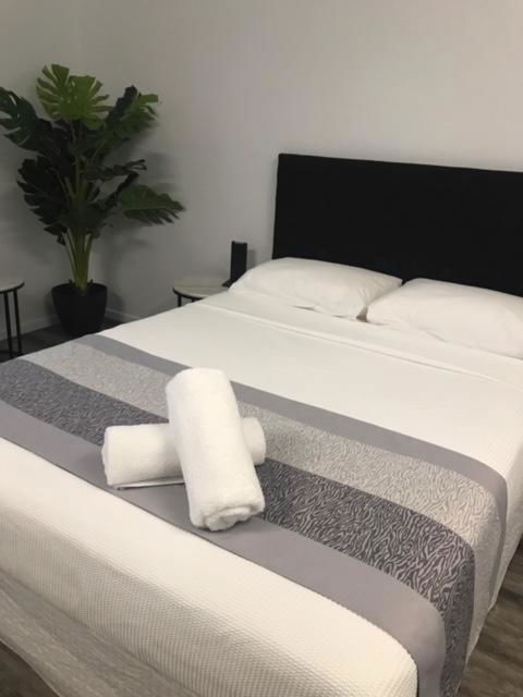 Escape On Lake - Kempsey Accommodation 2