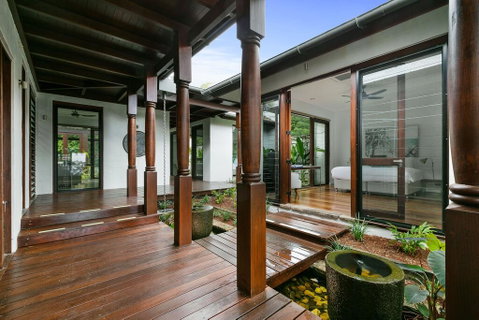 Esprit Luxury Retreat Palm Cove - Kempsey Accommodation 2