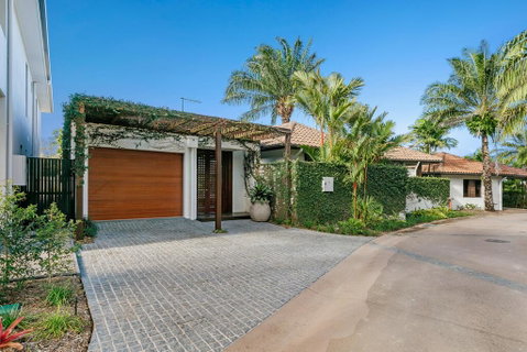 Esprit Luxury Retreat Palm Cove - Kempsey Accommodation 3