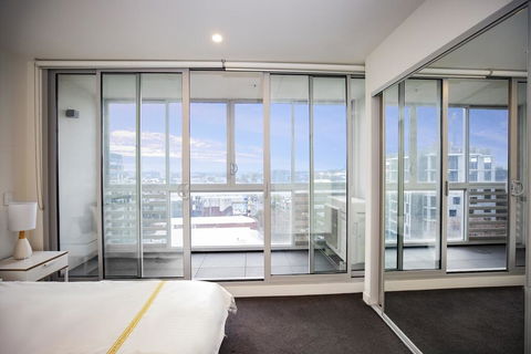 Everhome Spencer Street 704 - Kempsey Accommodation 1