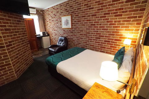 Exies Bagtown - Kempsey Accommodation 3