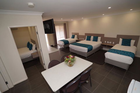 Exies Bagtown - Kempsey Accommodation 1
