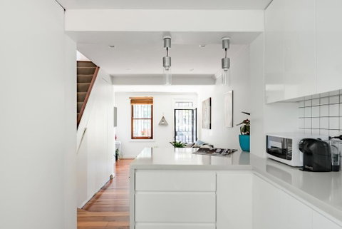 Expansive House Seconds From Oxford Street - Kempsey Accommodation 3