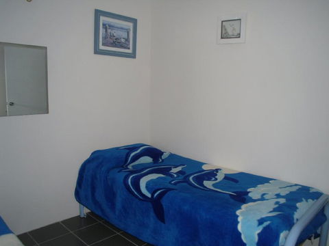 Fabulous Location - Ground Floor Waterfront Unit! Clearview Apartments - Kempsey Accommodation 1