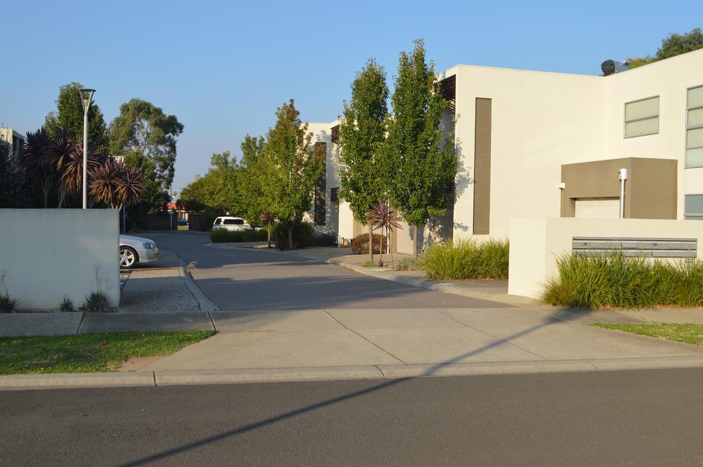 Caroline Springs VIC Kempsey Accommodation
