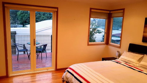 Family Getaway In Eildon - Pet Friendly - Kempsey Accommodation 0