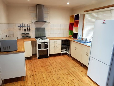 Family Getaway In Eildon - Pet Friendly - Kempsey Accommodation 2