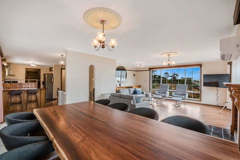 FAMILY With Children Of All Ages - Water/Bridge View - Kempsey Accommodation 2