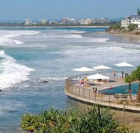 Family Romance Fun on Kings Beach - Kempsey Accommodation