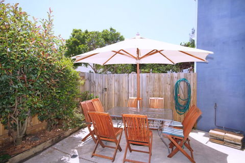 FANTASTIC HOLIDAY UNIT IN A PERFECT LOCATION - Kempsey Accommodation 2