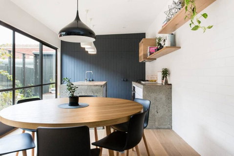 Felix - Gorgeously Designed Home - Kempsey Accommodation 1