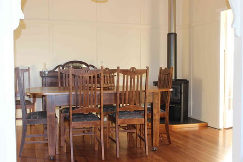 Flame Hill Vineyard - Kempsey Accommodation 2