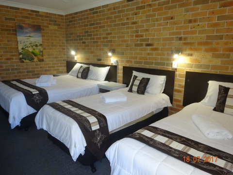 Forster Palms Motel - Kempsey Accommodation 0