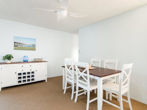 Forster Towers 51 - Kempsey Accommodation 2