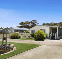Four Sisters - beachside holiday - Kempsey Accommodation