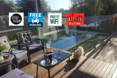 Frankston Hilltop Retreat - Kempsey Accommodation 0