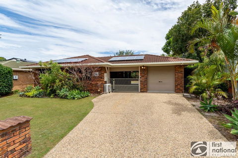 Freshly Revovated Dog Friendly House Walking Distance To Waterfront! - Kempsey Accommodation 2