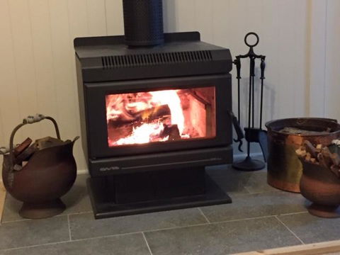 FROGGIES HOLIDAY HOUSE - Kempsey Accommodation 2