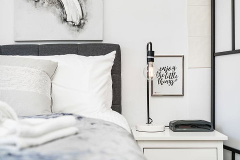 Funky CBD Pad Sleeps Two Perfect - Kempsey Accommodation 0