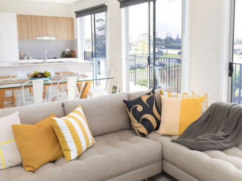 G149 Apartment 4 - Kempsey Accommodation 0