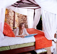 Gaiananda Treehouse - Kempsey Accommodation