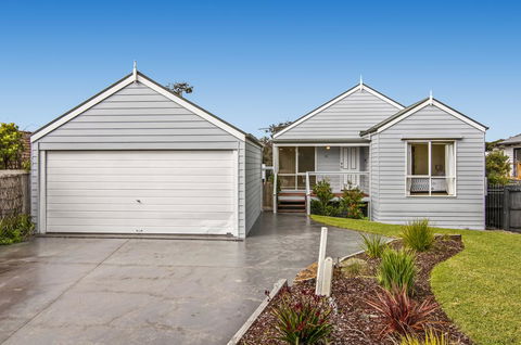 GDay Beach House - Kempsey Accommodation 0