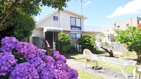 GETAWAY ON GARDEN - FREE WIFI - PET FRIENDLY (OUTSIDE ONLY) - Kempsey Accommodation 3