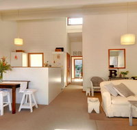 Gibraltar Getaway - cute comfortable  close to town - Kempsey Accommodation