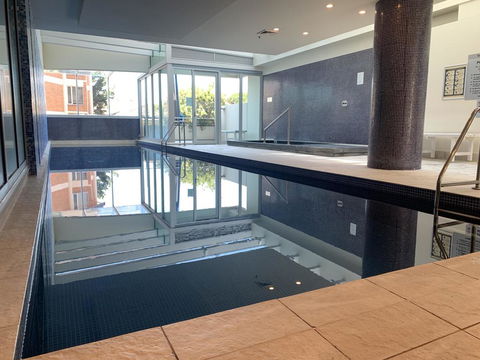 GLENELG Five Stars - Kempsey Accommodation 3