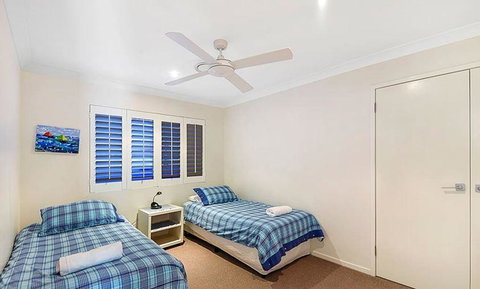 Gold Coast Beachfront Mansion - Kempsey Accommodation 2