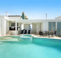 Golden Gate 2 Storey Penthouse with Pool - We Accommodate - Kempsey Accommodation