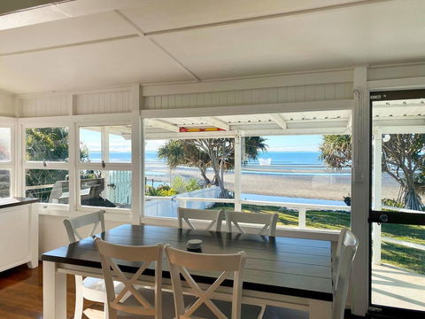 Golden Sands At Beachmere - Kempsey Accommodation 0